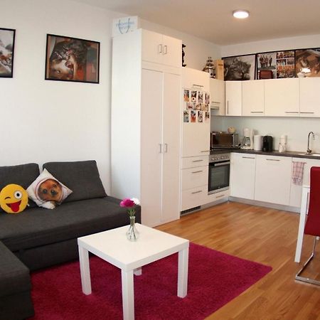 Trendy Danube Apartment - Close To Un Вена Экстерьер фото