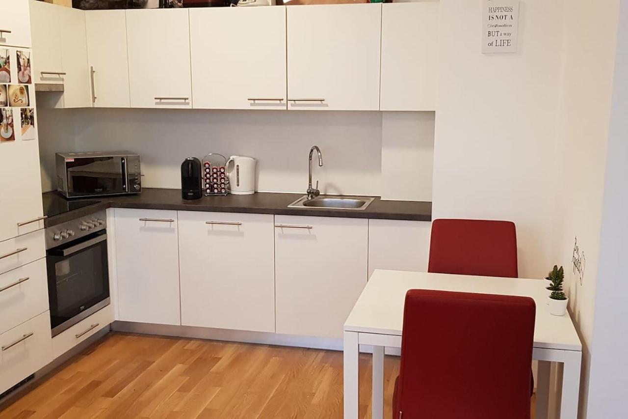 Trendy Danube Apartment - Close To Un Вена Экстерьер фото